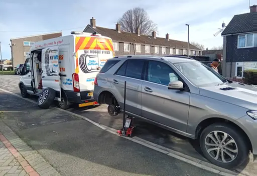 NN Mobile Tyres work photo 9